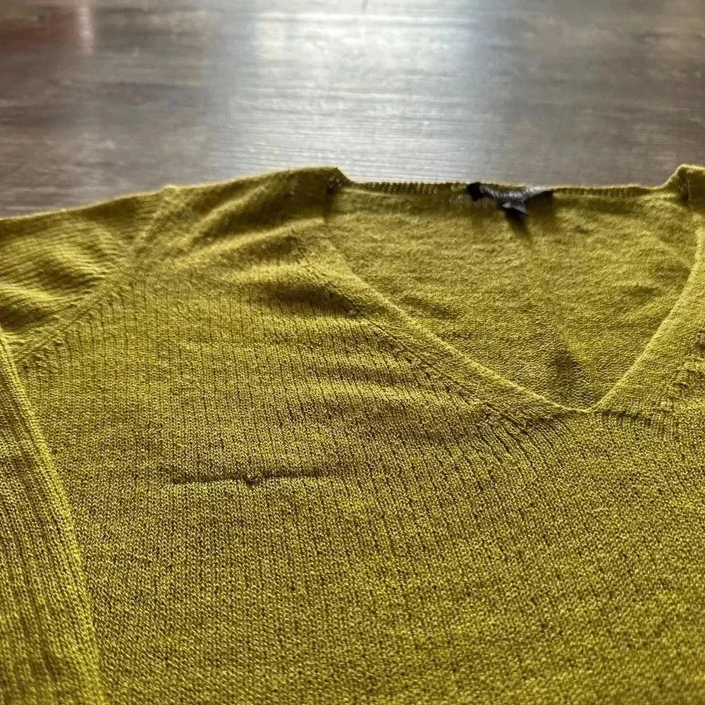 Eileen Fisher green 100% wool V-neck tunic sweater size Medium - Picture 7 of 9